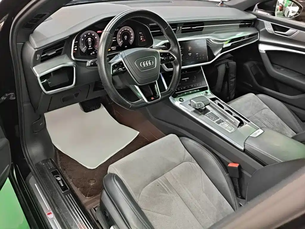 Audi A6L New Energy — фото 10