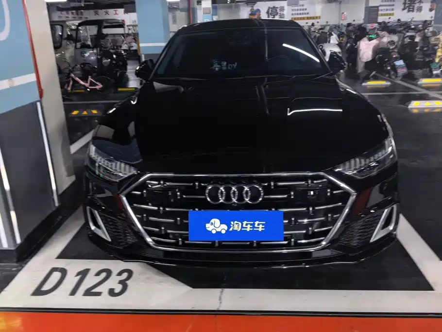 Audi A7L — фото 2