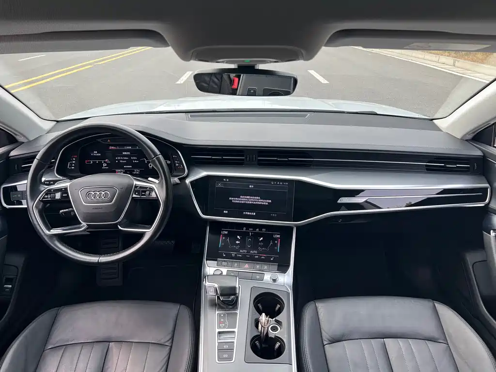Audi A7 — фото 13