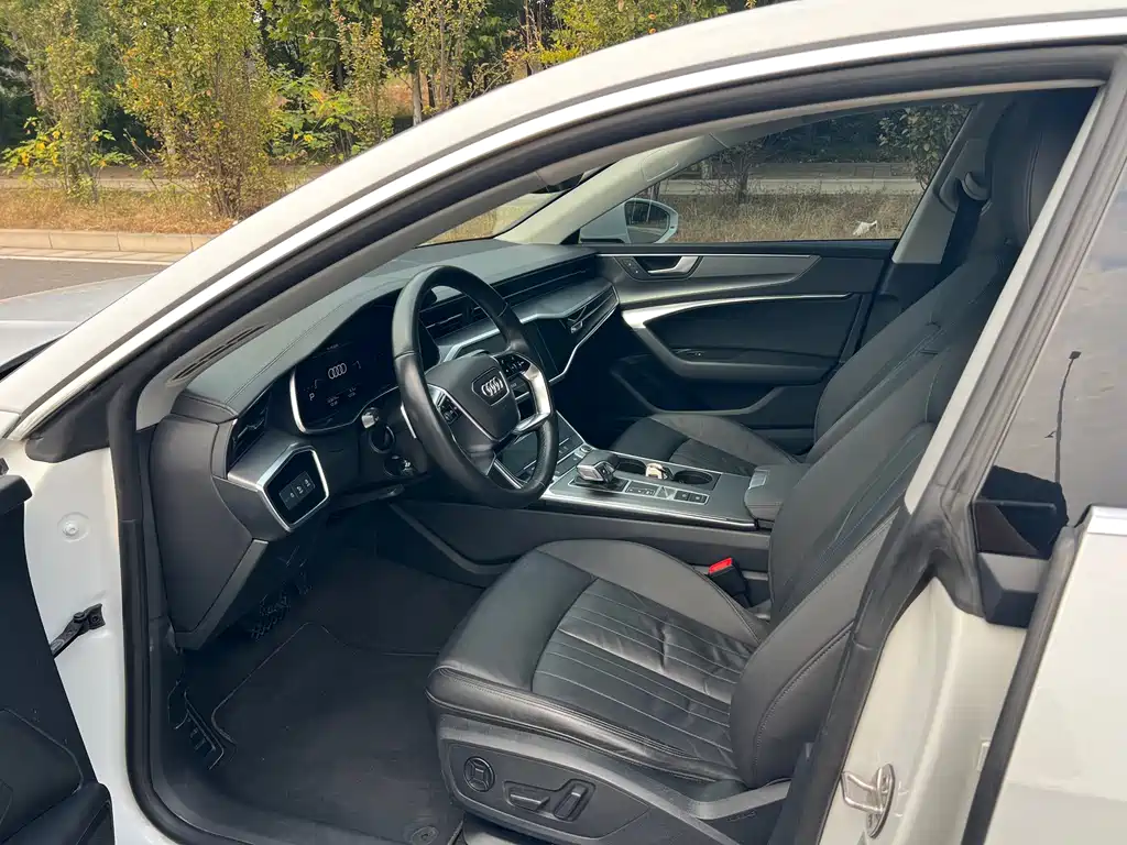 Audi A7 — фото 8