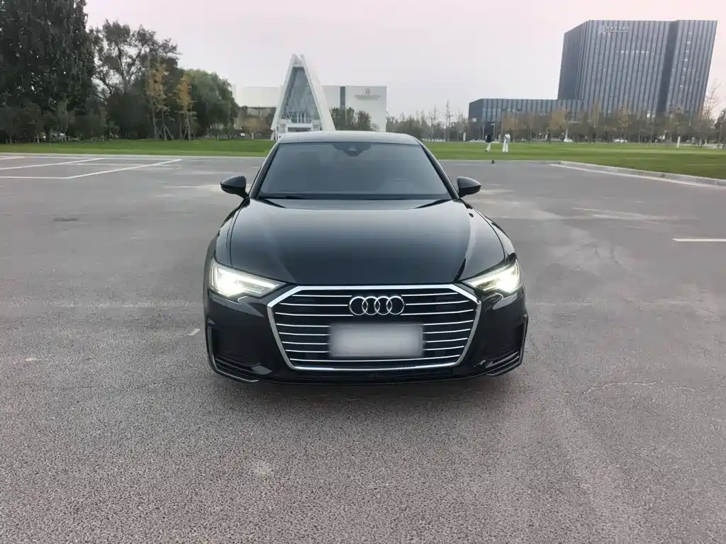 Audi A6L — фото 10