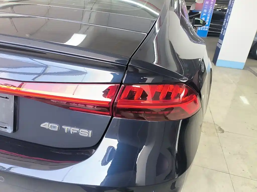 Audi A7 — фото 8