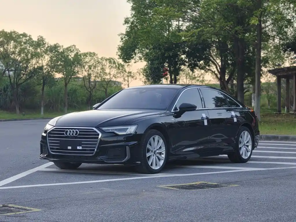 Audi A6L — фото 2