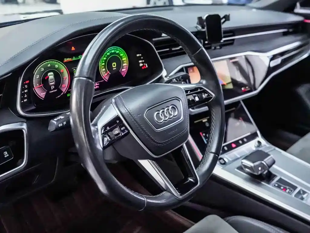 Audi A6L — фото 4