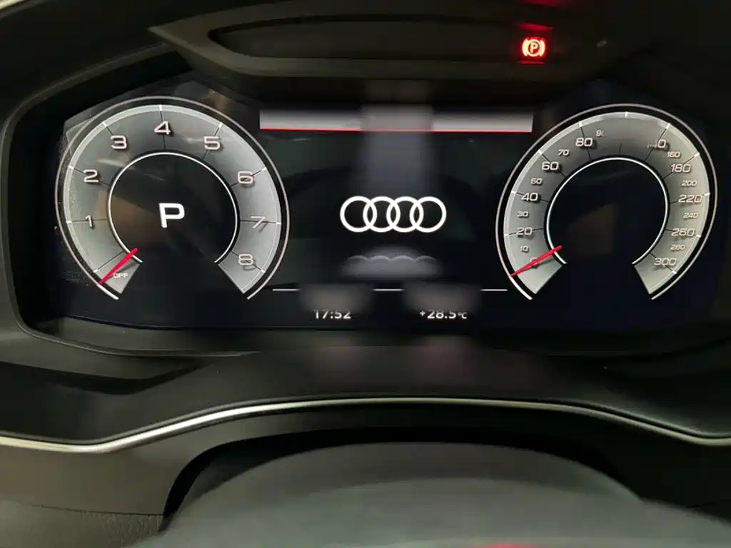 Audi A6L — фото 9