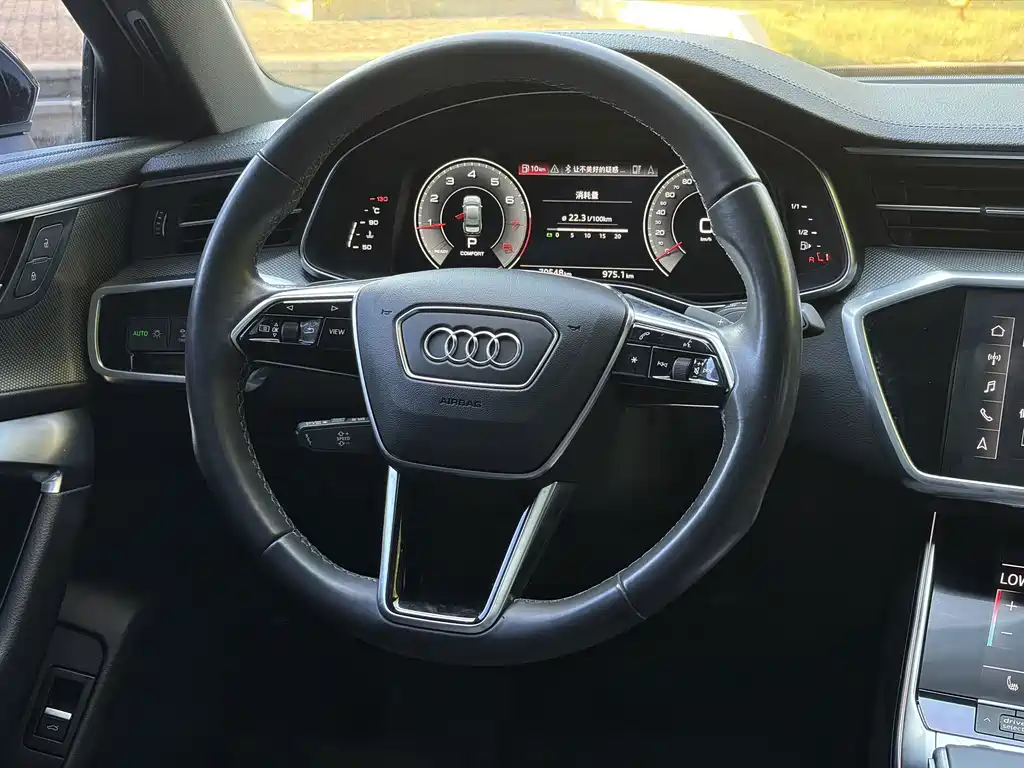 Audi A6L — фото 14