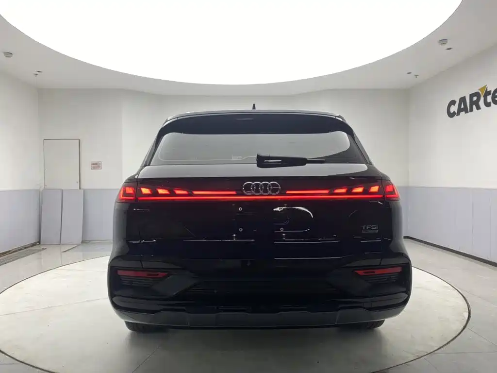 Audi Q6 — фото 6