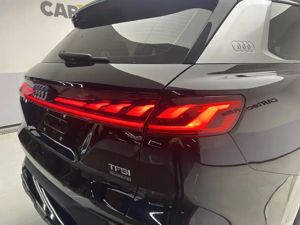 Audi Q6 — фото 10