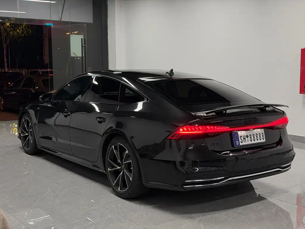 Audi A7 — фото 4