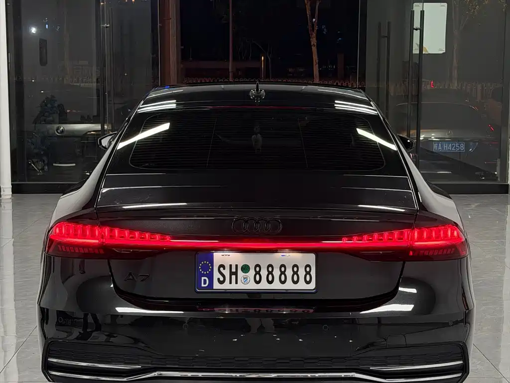 Audi A7 — фото 5