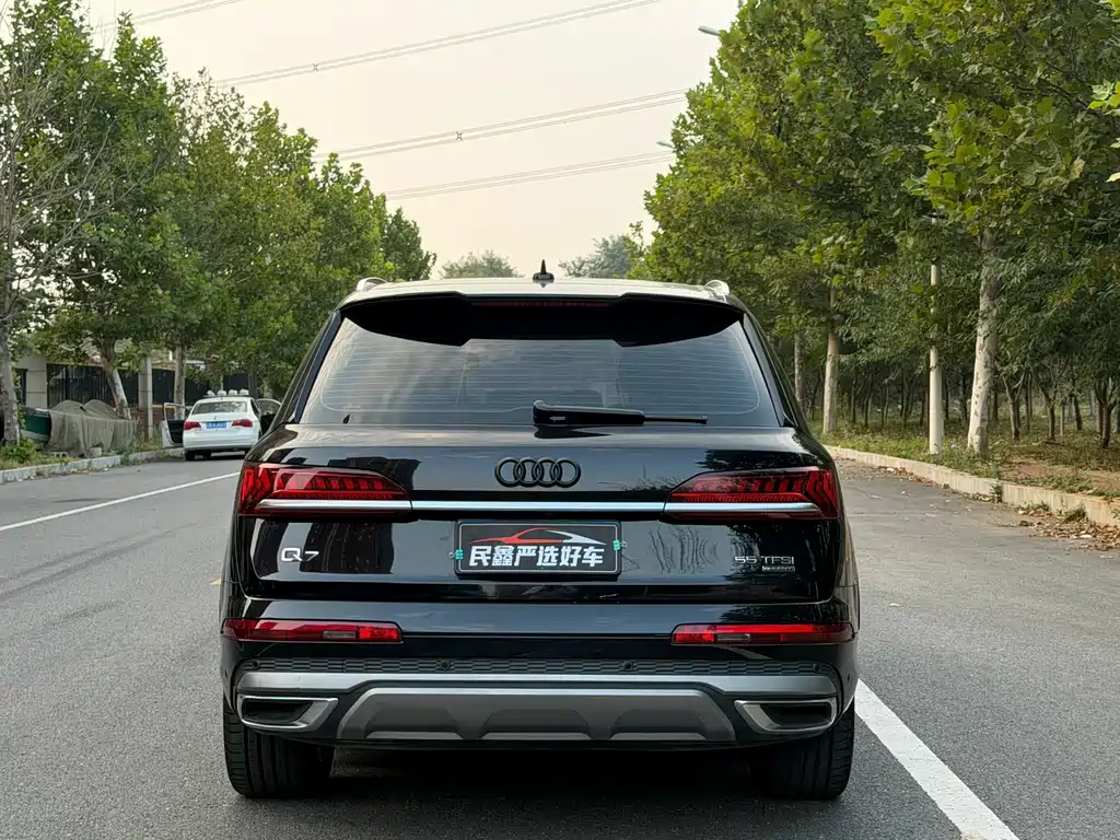 Audi Q7 — фото 4