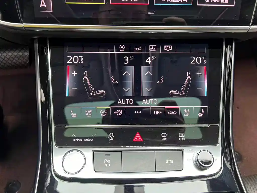 Audi A8 — фото 11