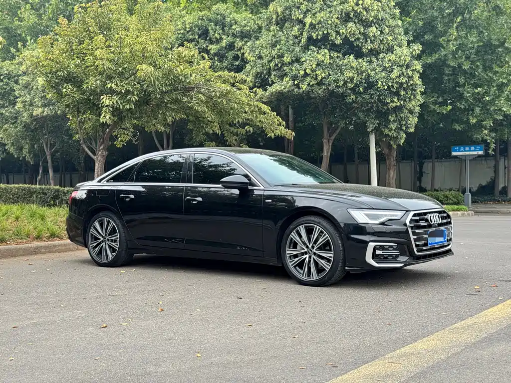 Audi A6L — фото 2