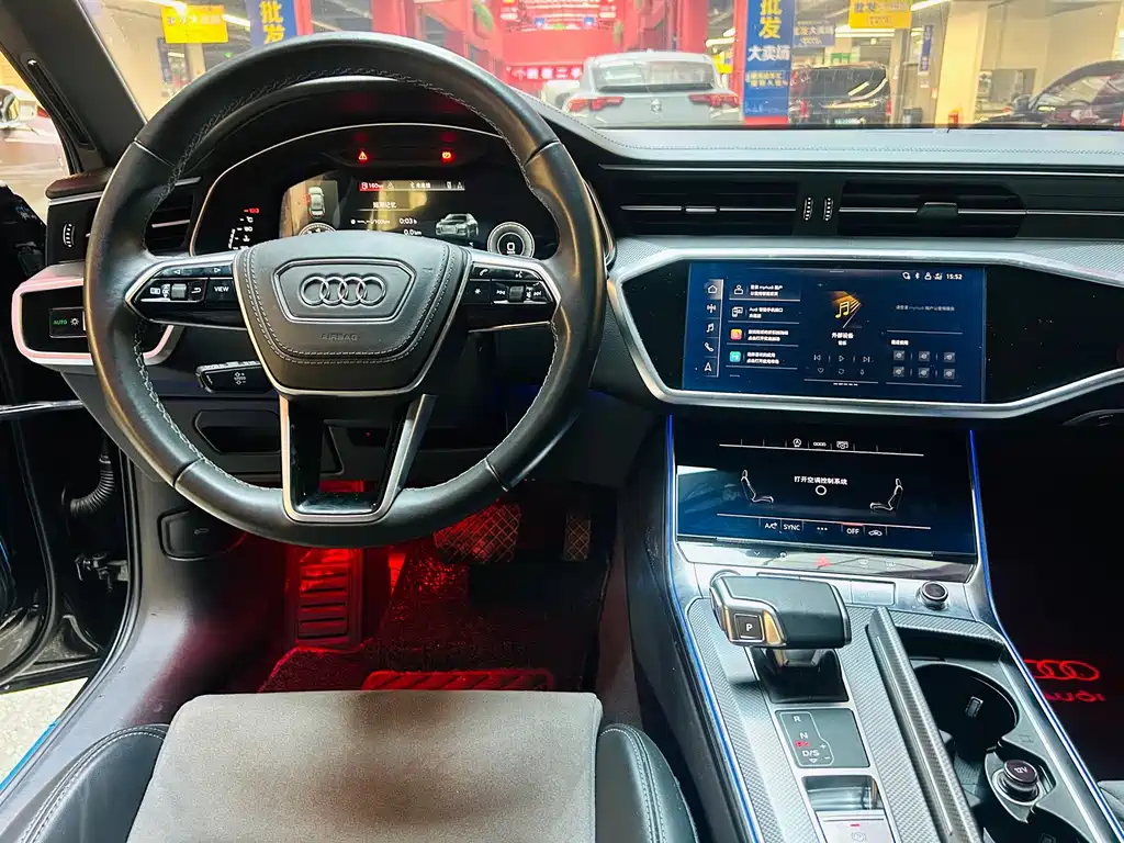 Audi A6L — фото 10