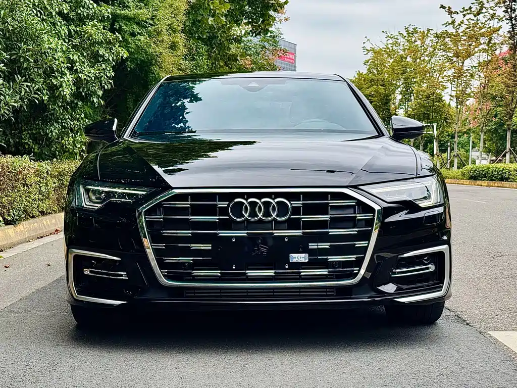 Audi A6L — фото 2
