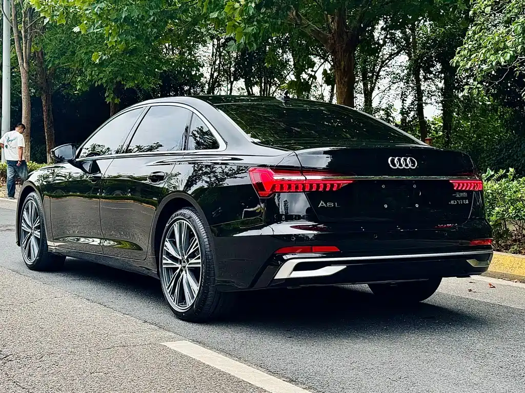 Audi A6L — фото 3