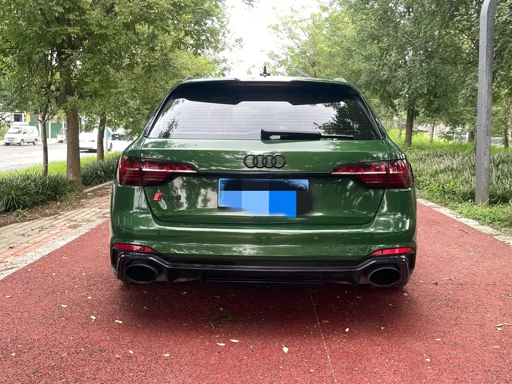Audi RS 4 — фото 3