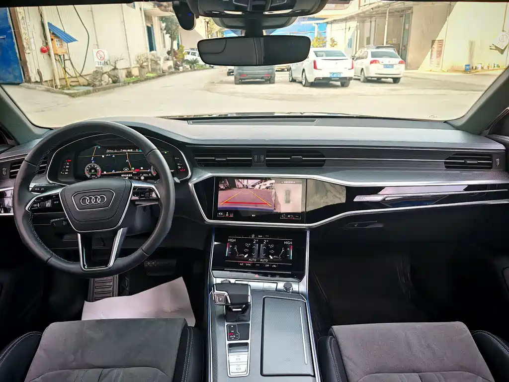 Audi A6L — фото 5