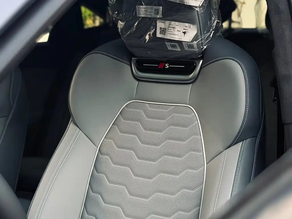 Audi Q6L Sportback e-tron — фото 5