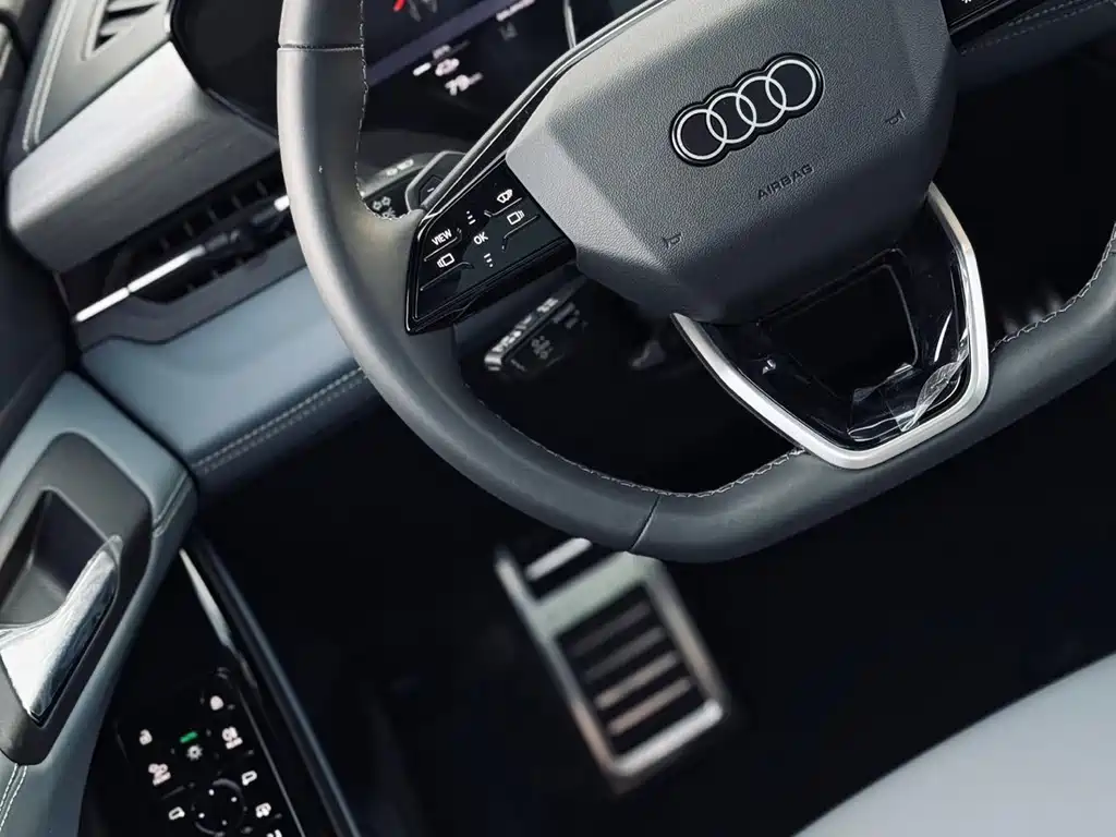 Audi Q6L Sportback e-tron — фото 8