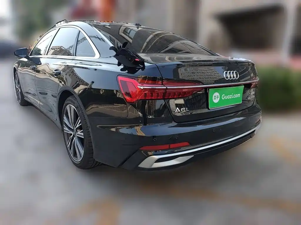Audi A6L — фото 25