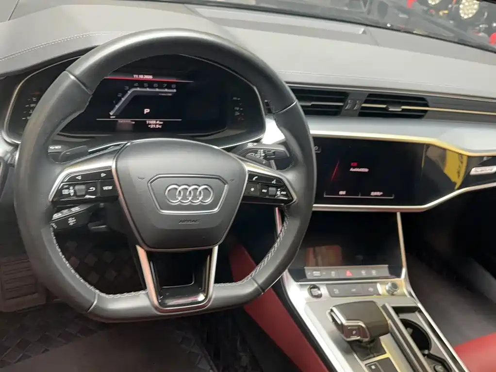 Audi A7L — фото 4