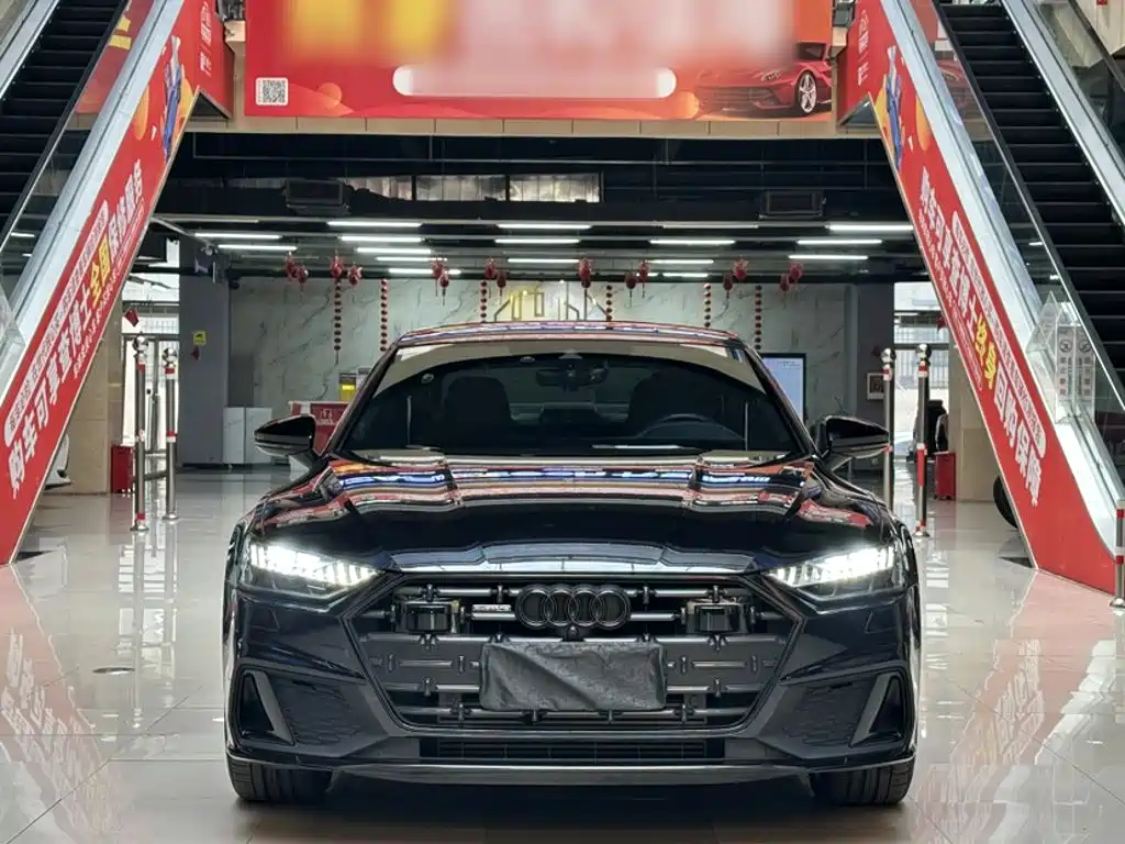 Audi A7L — фото 7