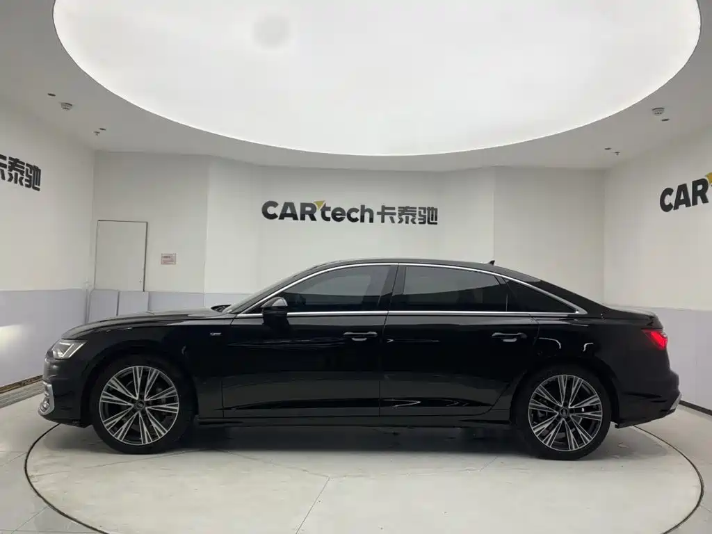 Audi A6L — фото 8