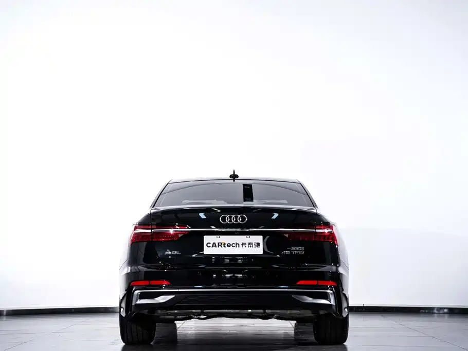 Audi A6L — фото 7