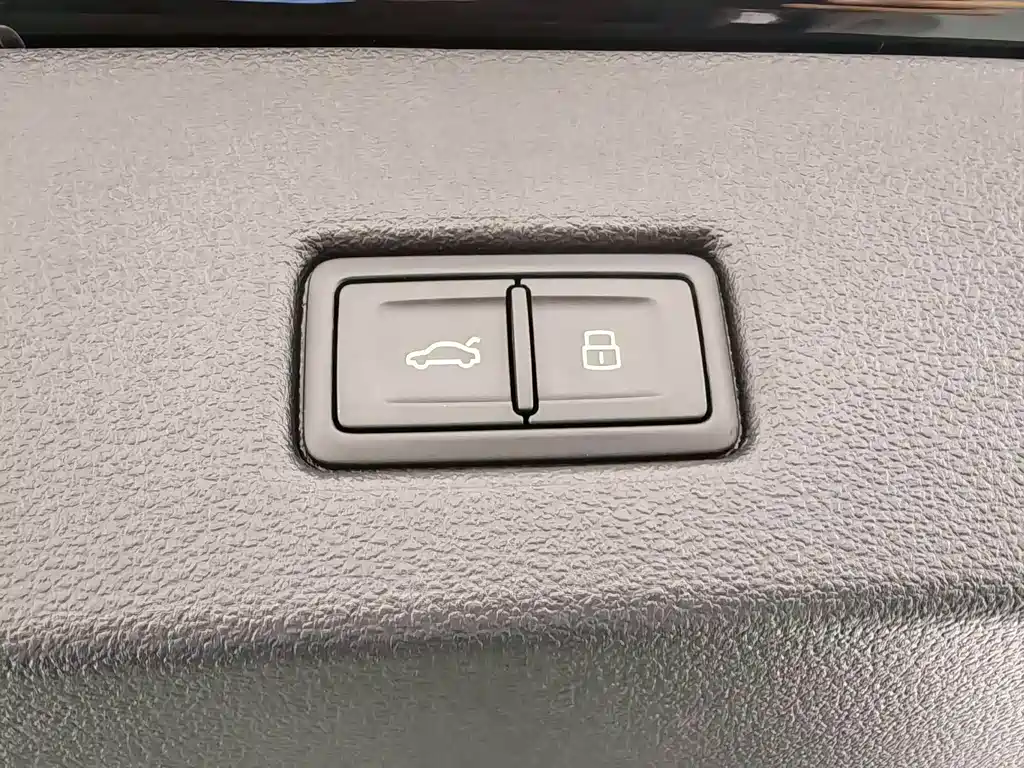 Audi A7 — фото 23