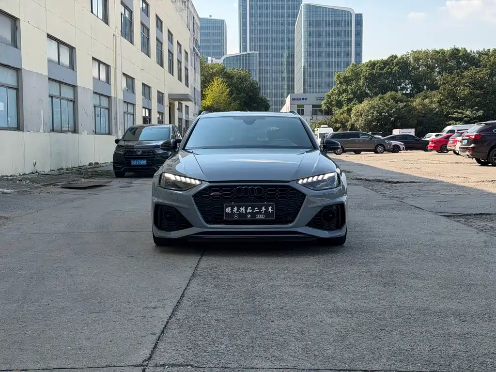 Audi RS 4 — фото 6