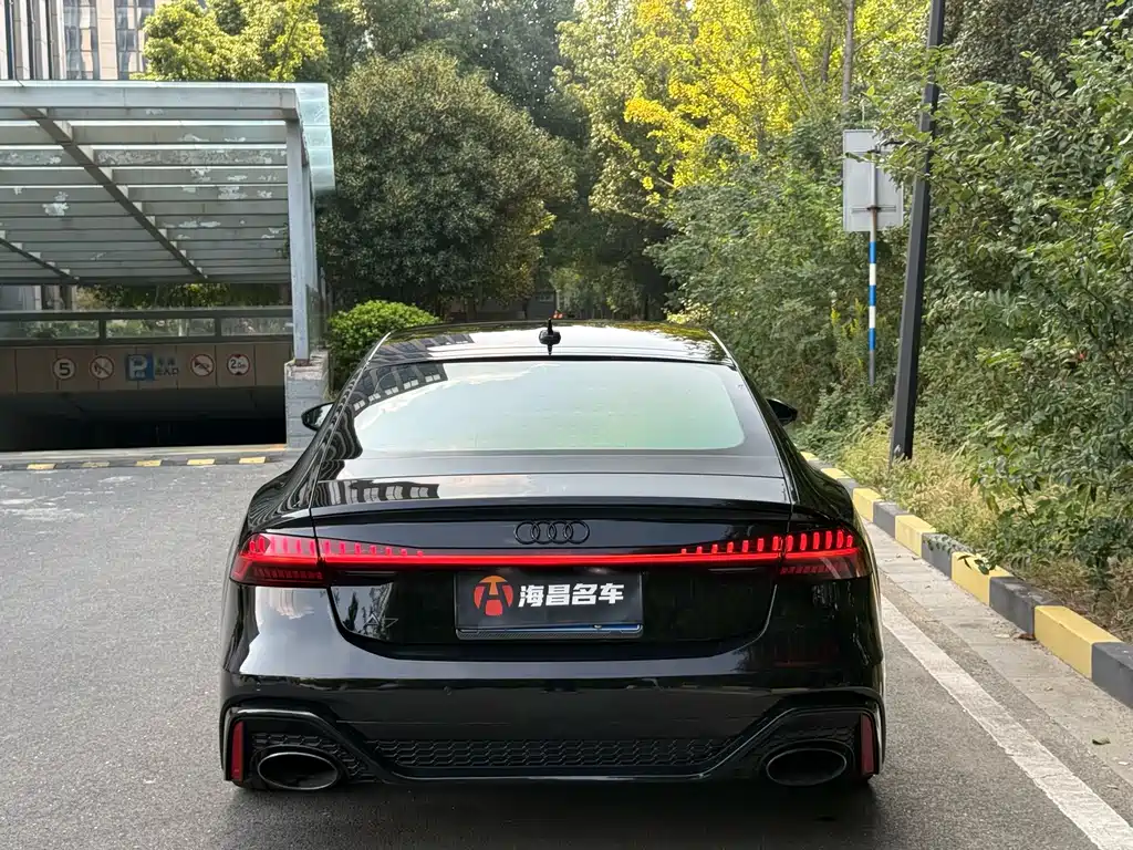 Audi A7 — фото 5