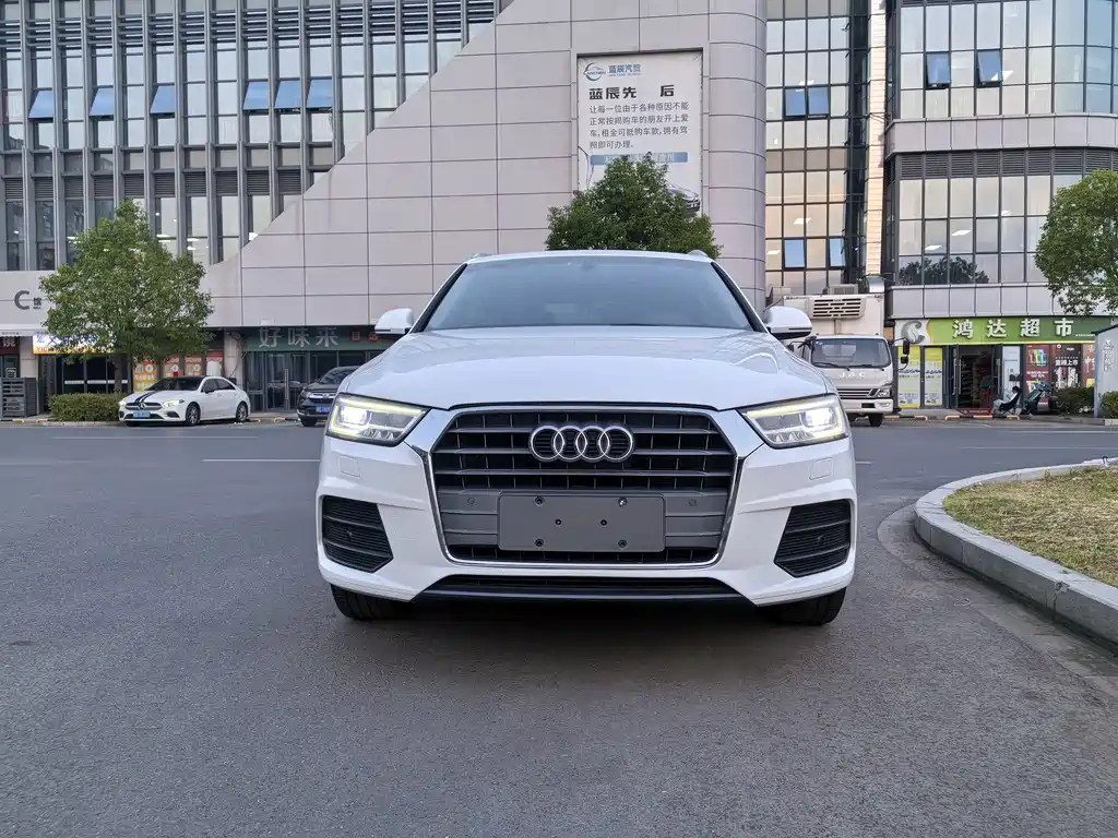 Audi Q3 — фото 2