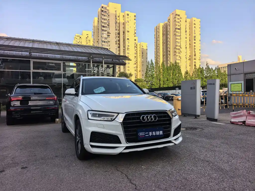 Audi Q3 — фото 3