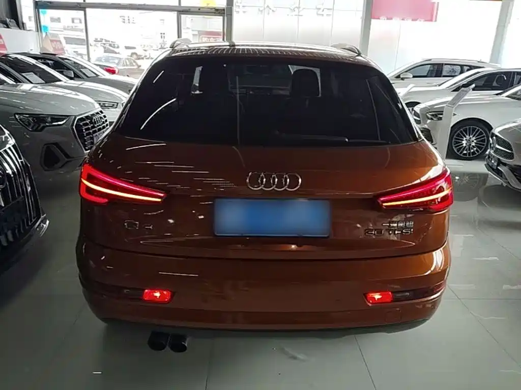 Audi Q3 — фото 6