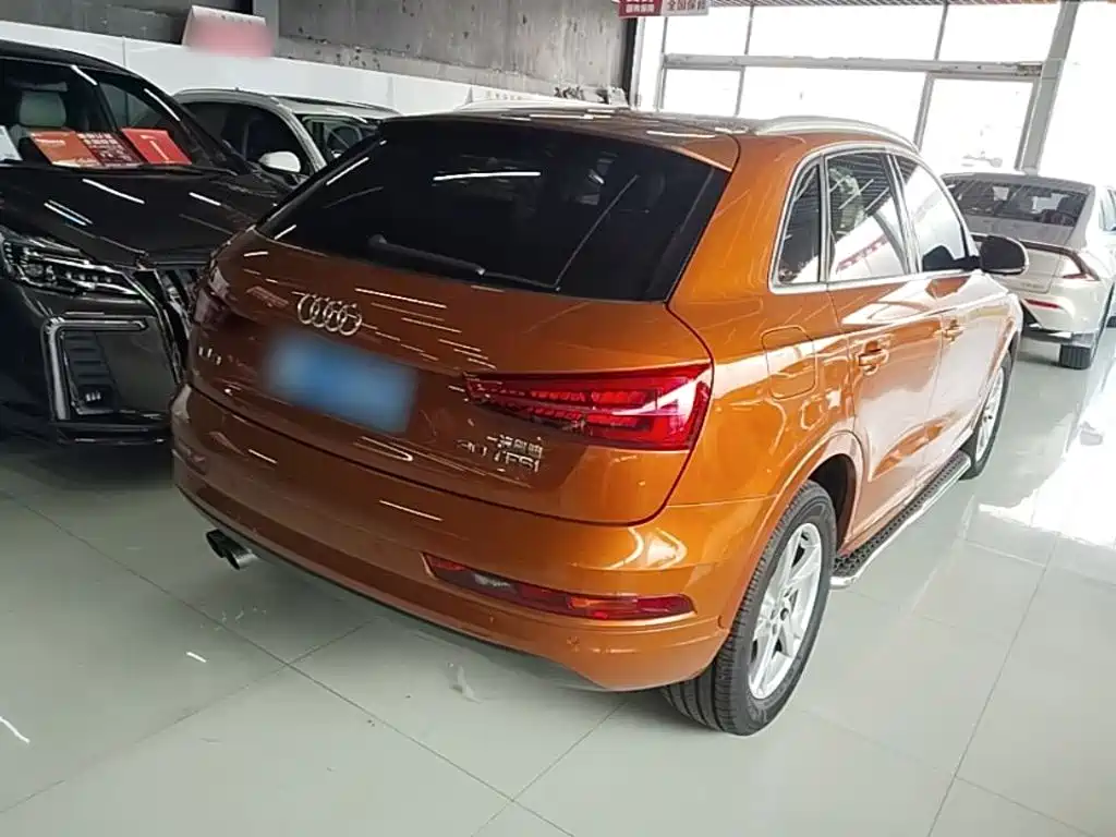 Audi Q3 — фото 7