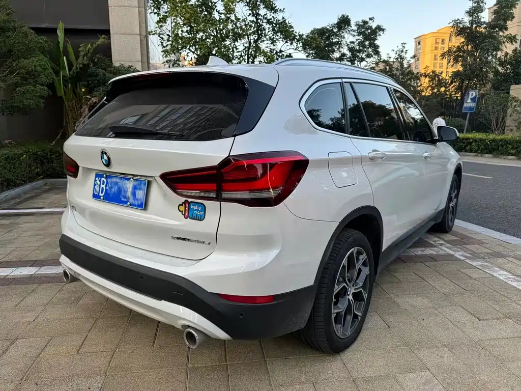 BMW X1 — фото 3