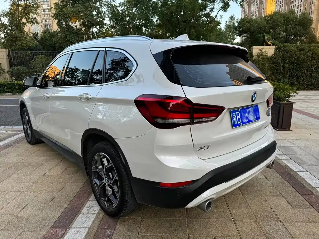 BMW X1 — фото 4