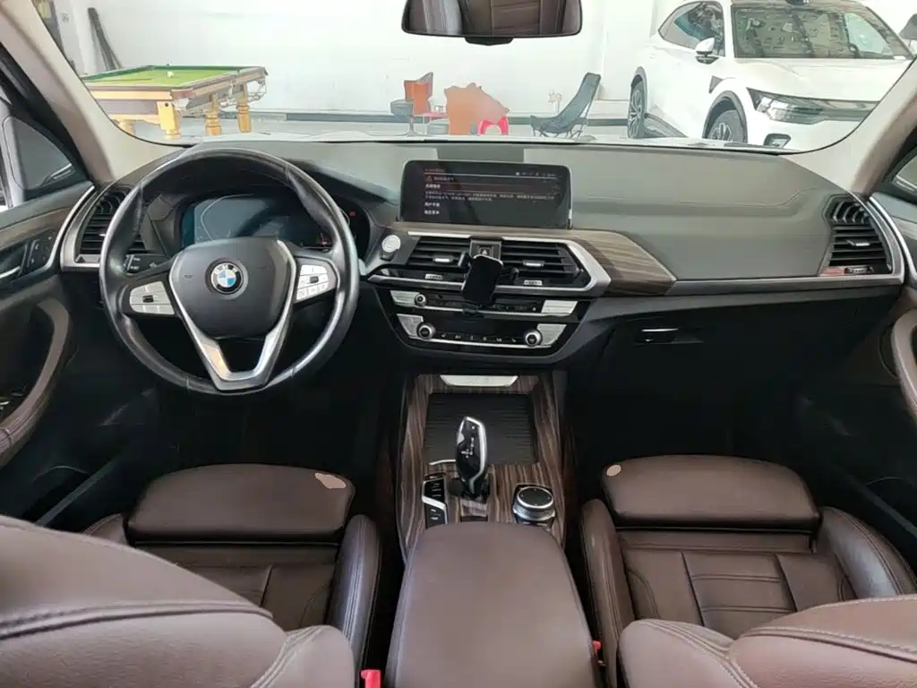 BMW X3 — фото 10