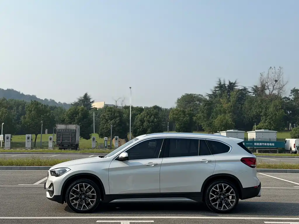 BMW X1 — фото 4