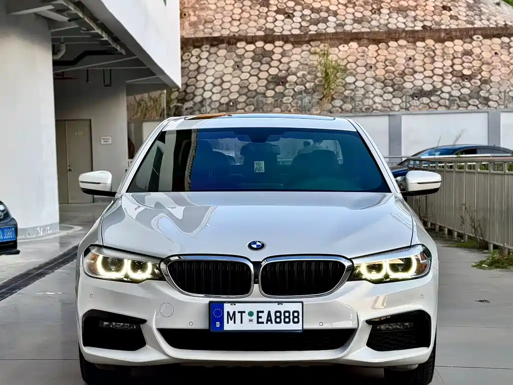 BMW 5 Series — фото 2