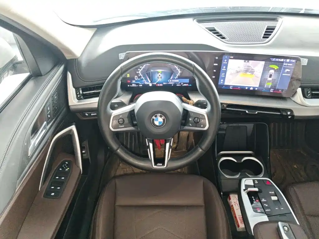 BMW X1 — фото 11