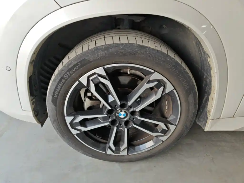BMW X1 — фото 23