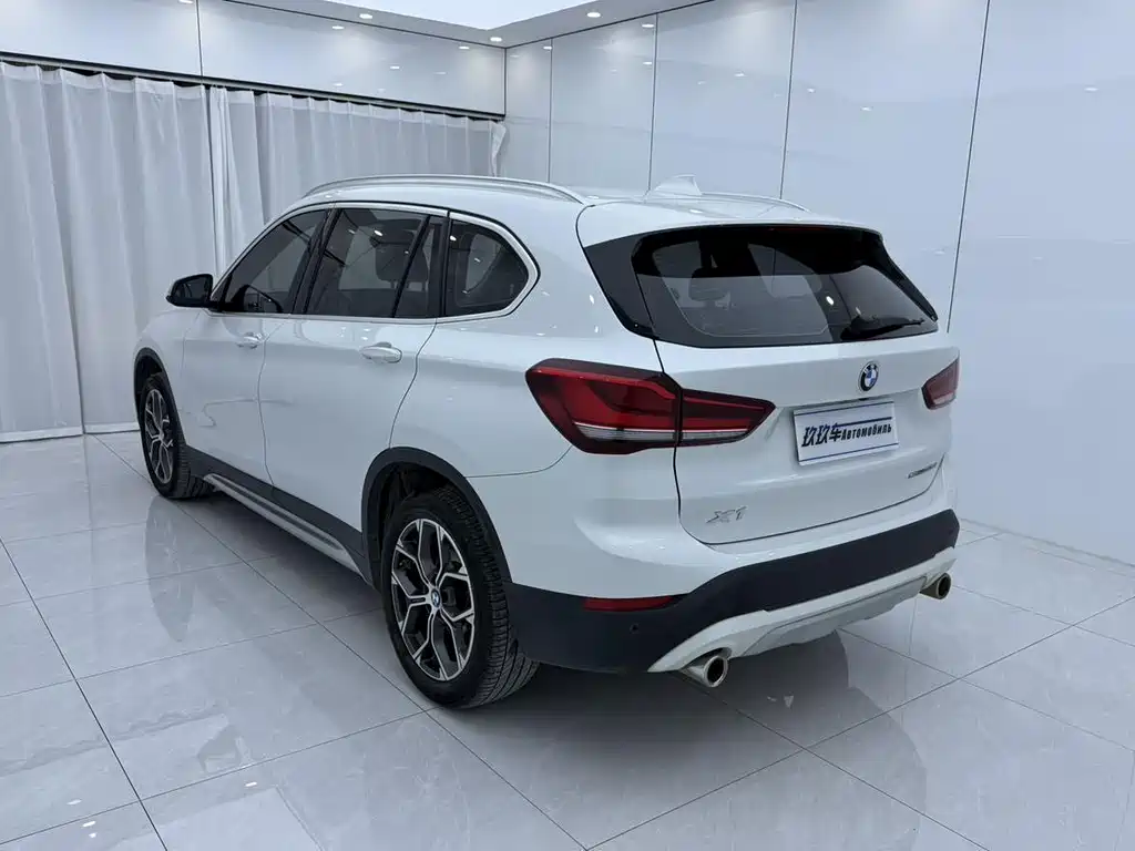 BMW X1 — фото 6