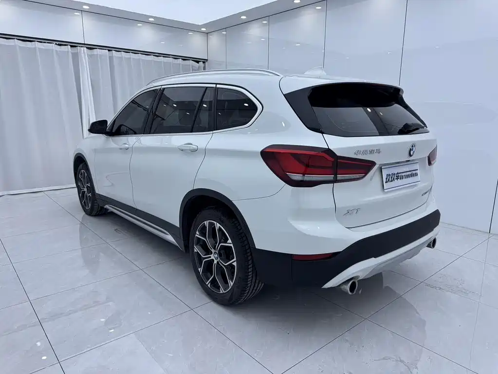 BMW X1 — фото 4