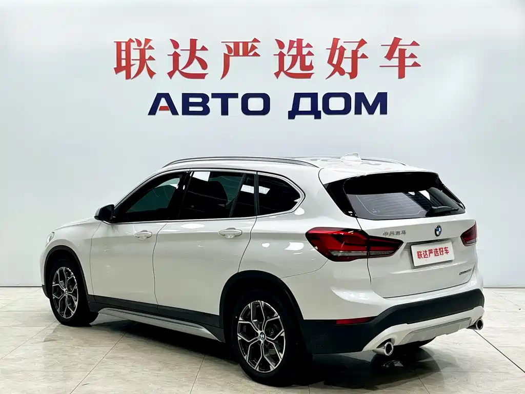 BMW X1 — фото 4