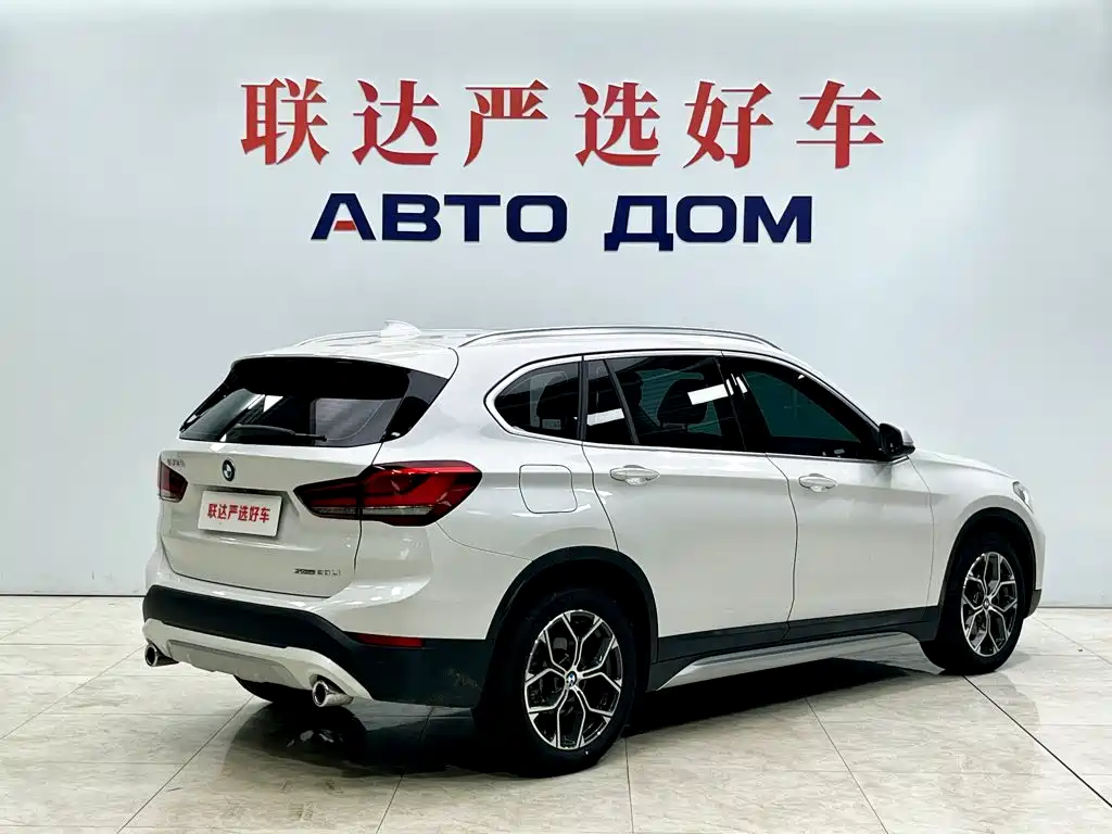 BMW X1 — фото 6