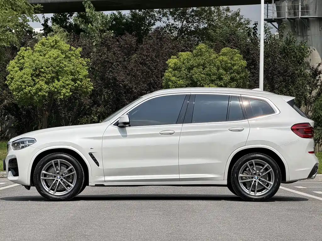 BMW X3 — фото 16