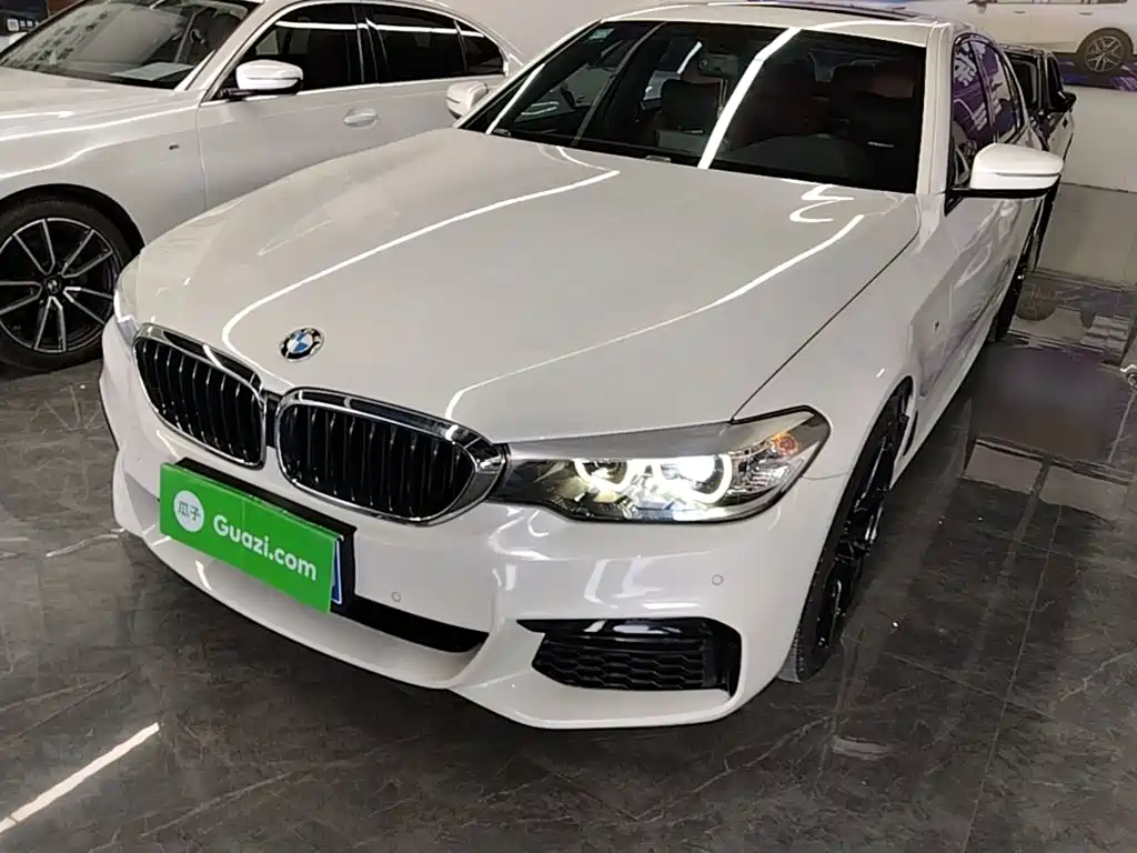 BMW 5 Series — фото 2