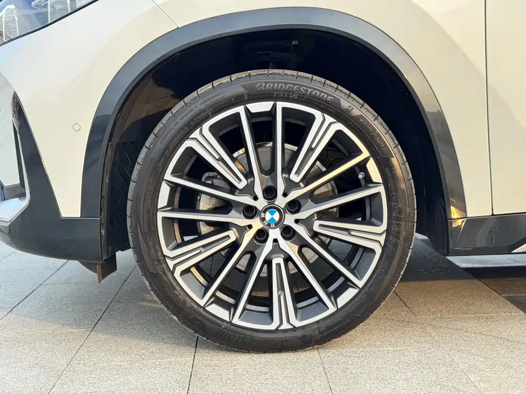 BMW X1 — фото 6